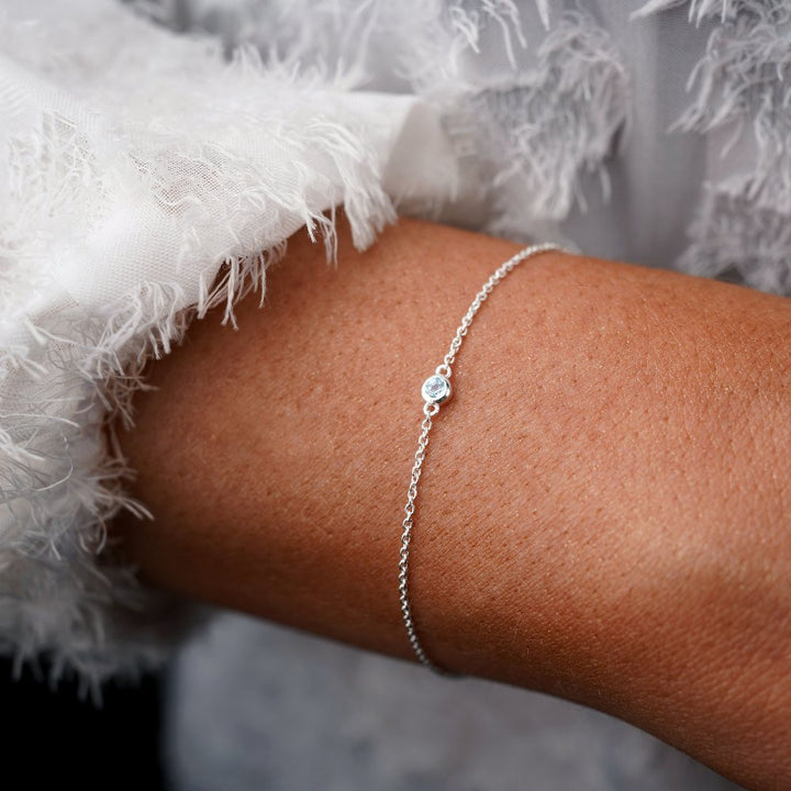 Kristallen armband met Blauwe Topaas. Mooie armband met kristal Topaas in zilver.